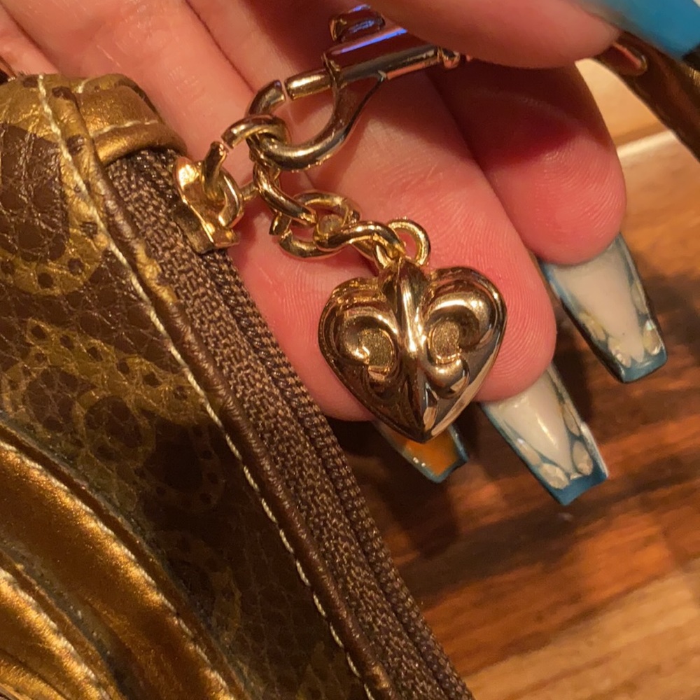 KATHY VAN ZEELAND WRISTLET GOLD~COMES WITH CHARM - Picture 4 of 7